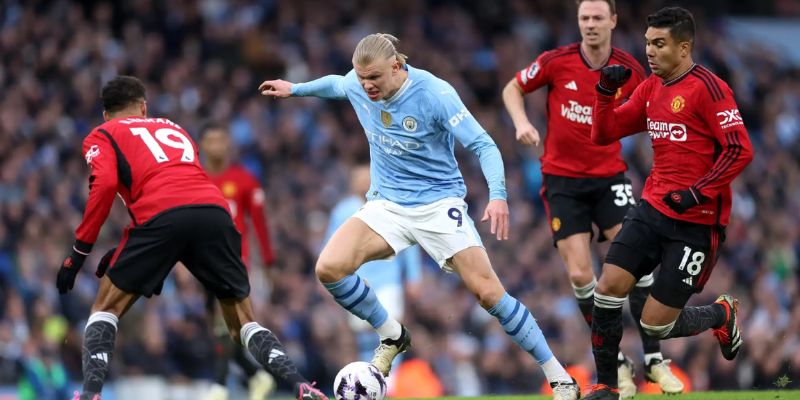 Phân tích dữ liệu trước trận derby thành Manchester